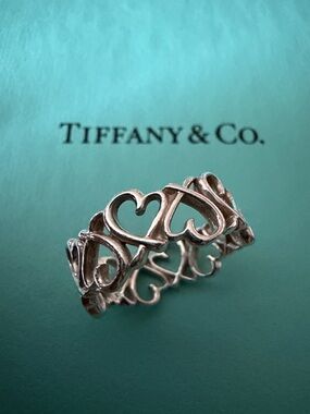 Tiffany & Co. Loving hearts ring by Paloma Picasso